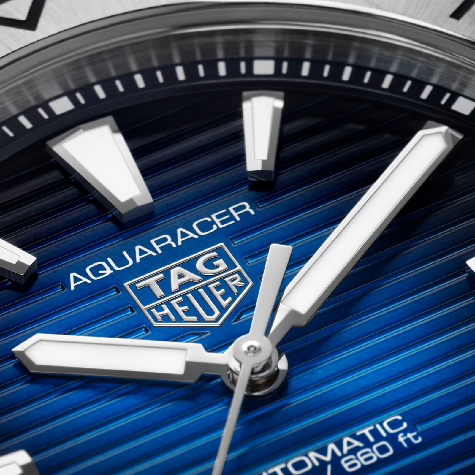 Tag Heuer Aquaracer Professional 200 40mm Herren WBP2111.BA0627-5
