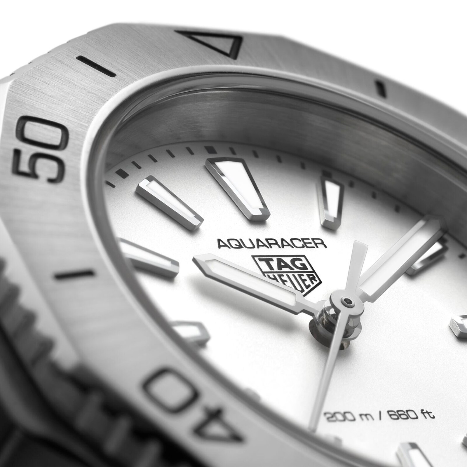 Tag Heuer Aquaracer Professional 200 30 -mm Ladies WBP1411.BA0622-6
