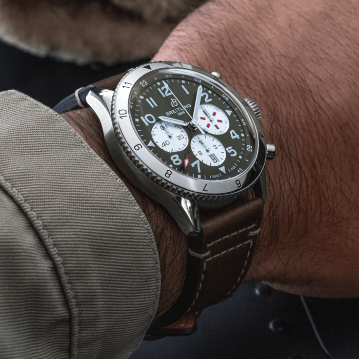 Breitling Super Avi B04 Chronograph GMT 46 Curtiss Warhawk Edelstahl Grün Ab04452a1l1x1-4