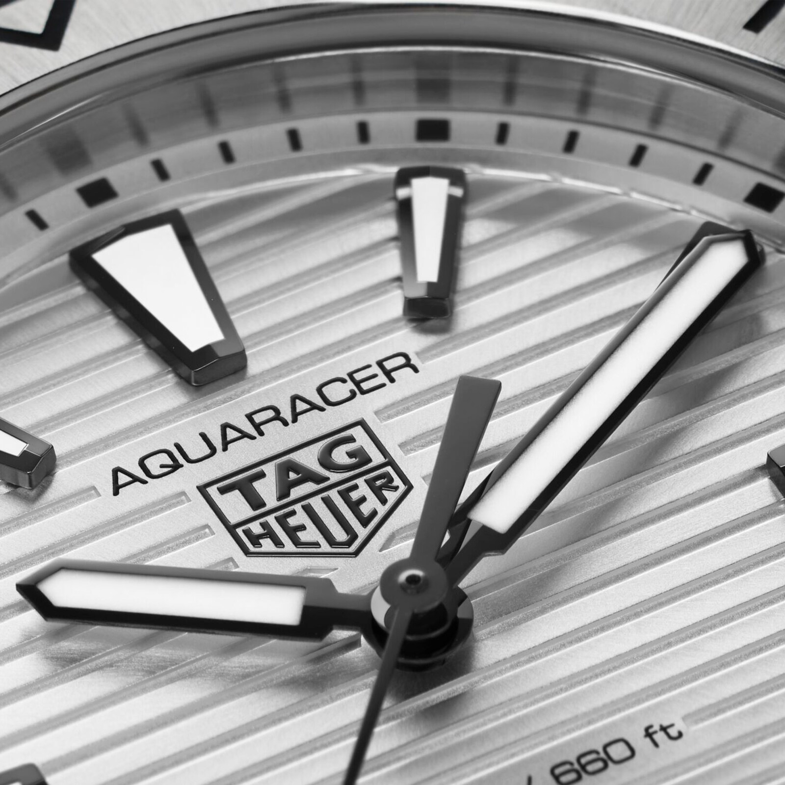 Tag Heuer Aquaracer Professional 200 40mm Herren WBP1111.ba0627-5